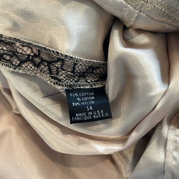 Elie Tahari Black Overlay Lace Dress NWT Size 14 - Picture 9 of 9